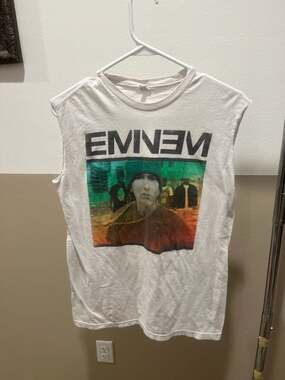 Vintage 2014 Eminem Necklace Fade Graphic Muscle Tee Shirt